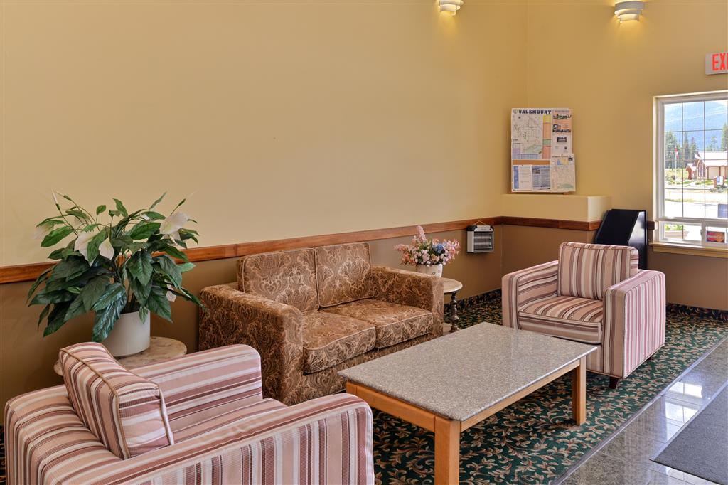 Canadas Best Value Inn Valemount Interior photo